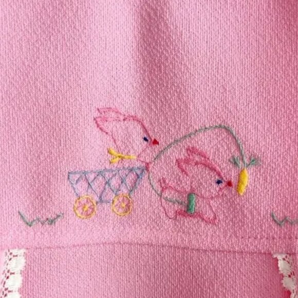 Baby Pink Dress Sz 12mo Lace Peter Pan Collar Embroidered Animal Mid Mod - Picture 4 of 10